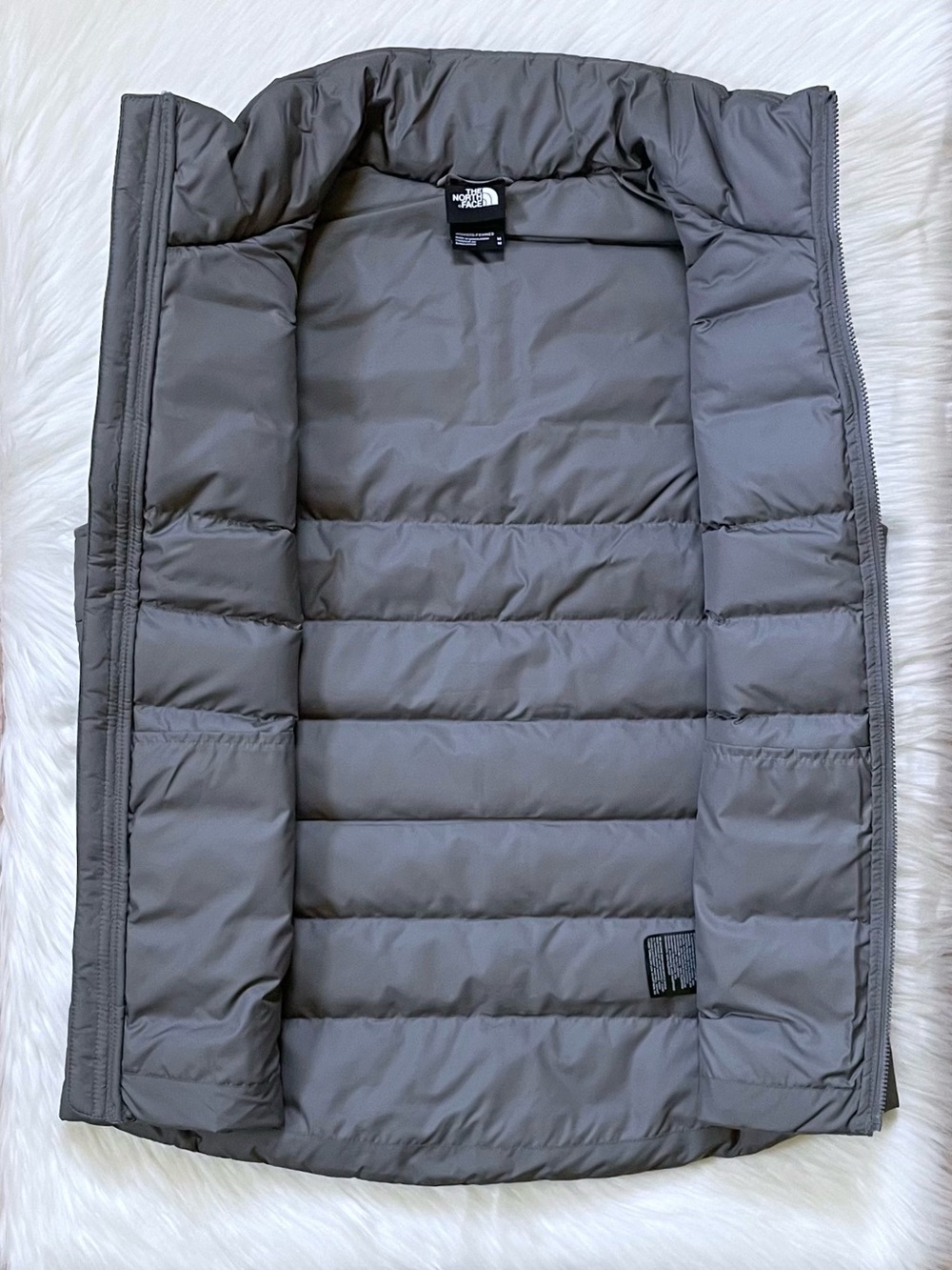 The North Face Women’s Aconcagua 3 Vest - Picture 3 of 7